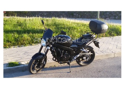 Hyosung GT250i año 2011 24800km muy equipada