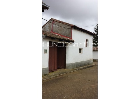 casa antigua de pueblo