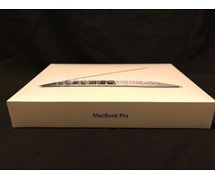 Apple MacBook Pro 2017 Retina 15” /MSI GT73VR TITAN SLI 18.4-Inch Full HD i7