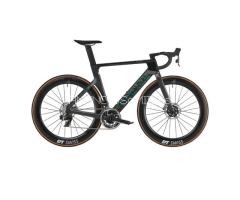 2024 Canyon Aeroad CFR AXS Road Bike (KINGCYCLESPORT)