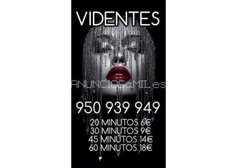 TAROTISTAS Y VIDENTES