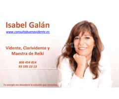 Maestra tarotista, vidente de nacimiento, sin gabinete.